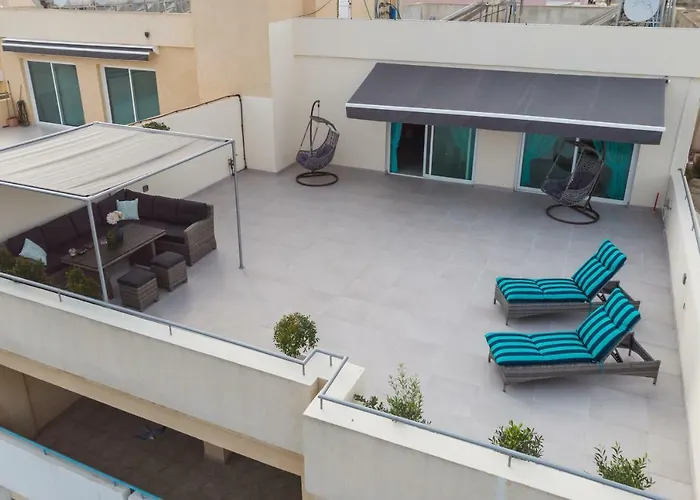 The Coral Penthouse Апартаменти